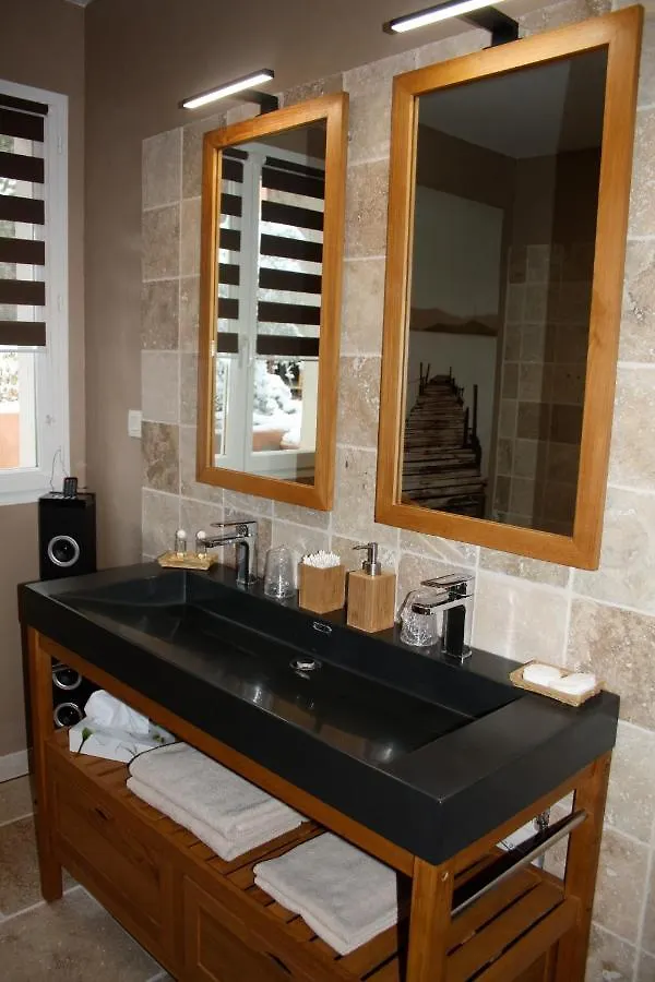 Bed & Breakfast La Villa D'Olivene Cuers France