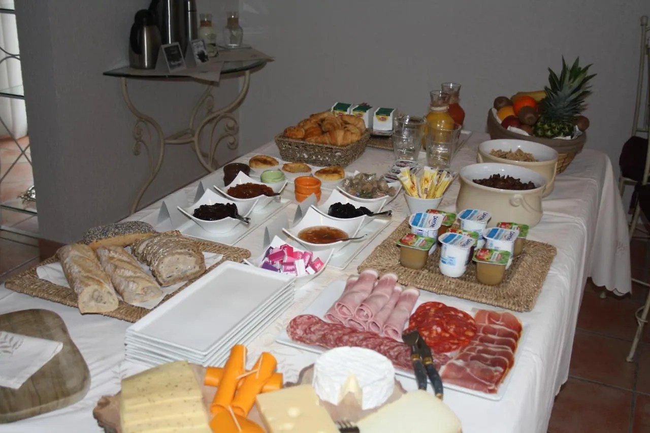 La Villa D'Olivene Cuers Bed & Breakfast