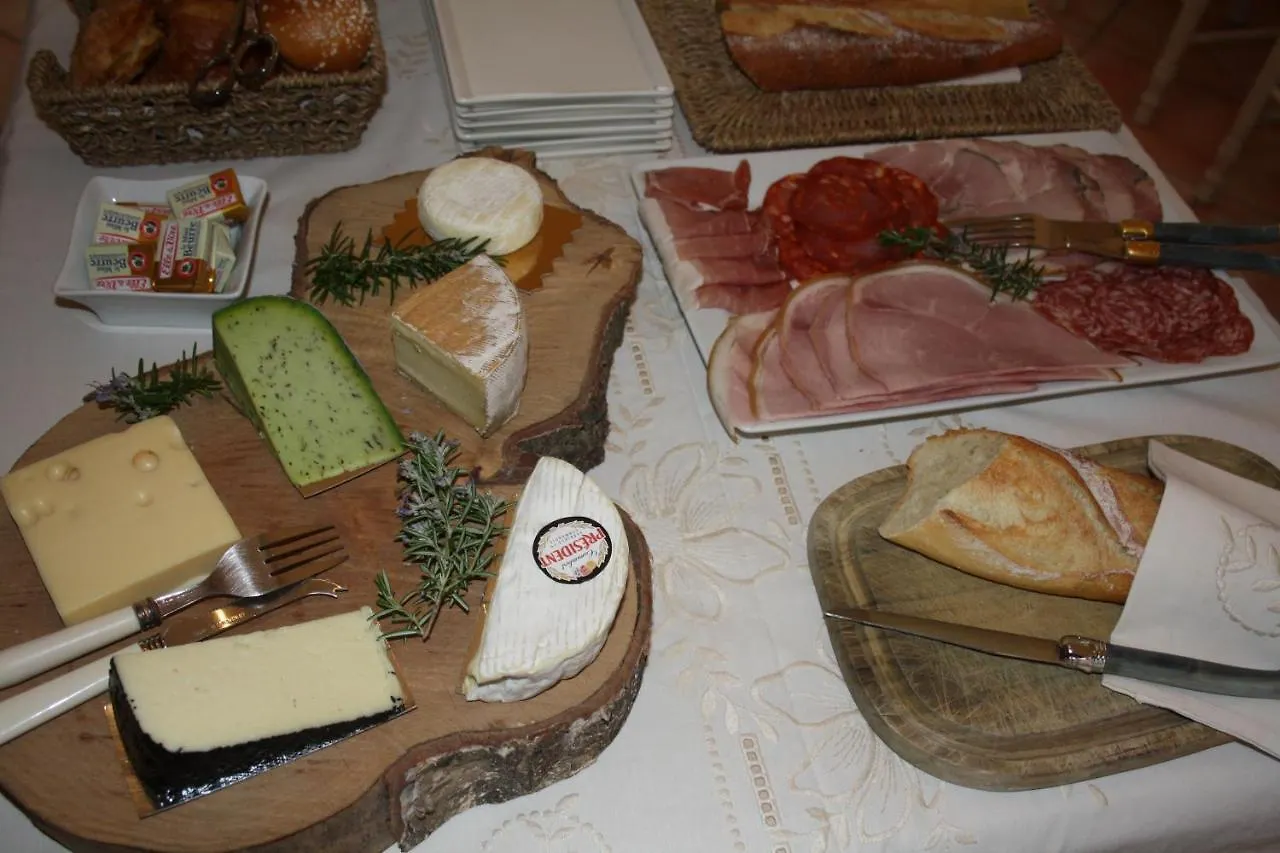 Bed & Breakfast La Villa D'Olivene Cuers
