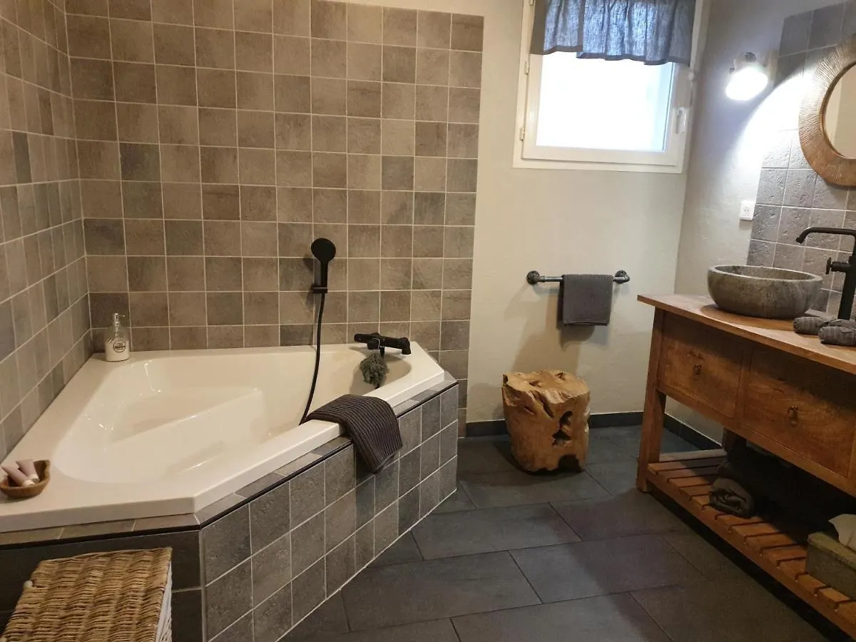 La Villa D'Olivene Cuers Bed & Breakfast